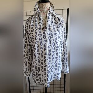 Ann Taylor VWhite Shirt with Navy Chain Print - Classic- Size Small Petite